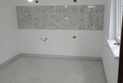 Casă cu 3 camere cu Teren 500 Mp în Central - 2