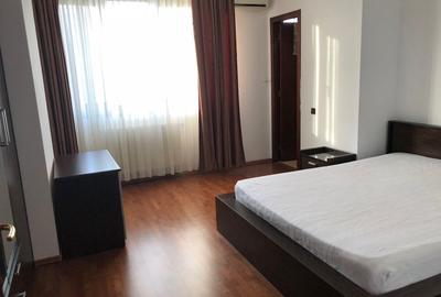 Apartament cu 3 camere decomandat în Moșilor - 4