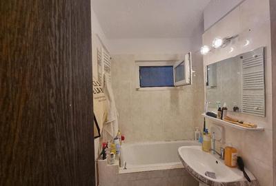 Apartament cu 2 camere decomandat în Girocului - 2