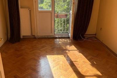 Apartament cu 2 camere decomandat în Floreasca