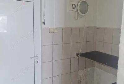 Garsonieră nedecomandată în Central - 2