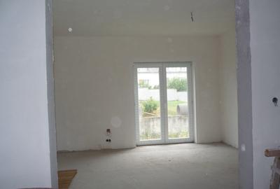 Casă cu 5 camere cu Teren 1250 Mp în Central - 7