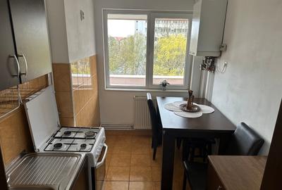 Apartament cu 2 camere semidecomandat, mobilat în Aleea Carpați - 2