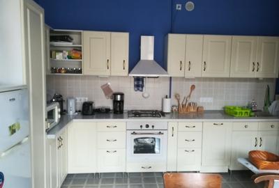 Apartament cu 3 camere decomandat în Ultracentral