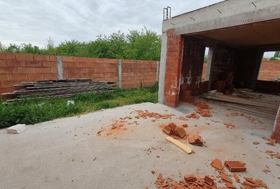 Casă cu 4 camere cu Teren 500 Mp în Aradul Nou - 5
