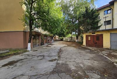 Apartament cu 4 camere decomandat, mobilat în Circumvalațiunii - 16