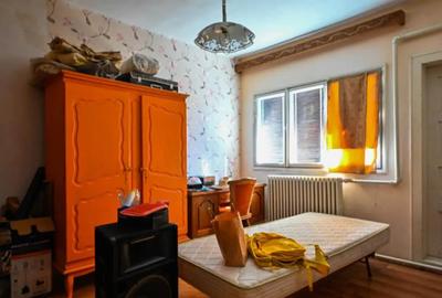 Spațiu comercial, de 9,000 mp, în Central - 15