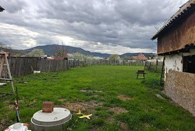 Casă cu 3 camere cu Teren 100 Mp în Central - 3