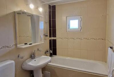 Vand apartament cu 3 camere, decomandat, in cartierul Rogerius priveli?te superba Vand apartament cu 3 camere, decomandat, in cartierul Rogerius priveli?te superba - 10