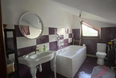 Casă cu 4 camere în Central - 6