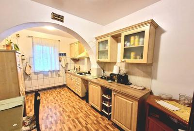 Casa individuala spatioasa, renovata total pe parter I Recas | COM 0% - 10