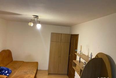 Inchiriez garsoniera Lunei - 6