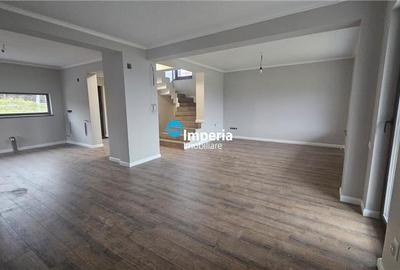 Proprietate deosebita zona Bucium Post Control - Priveliste Superba, Finisaje Ca - 3