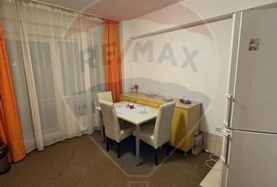Apartament cu 3 camere de inchiriat - 3