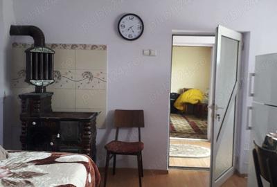 Casă cu 2 camere în Parava - 1