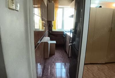 Apartament cu 4 camere semidecomandat în Dacia - 2