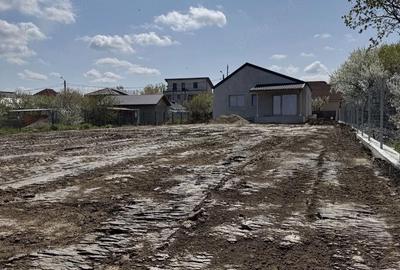 Casă cu 7 camere cu Teren 770 Mp în Central