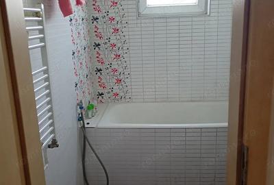 Proprietar vand apt.2 camere Bd Basarabia 208 - 2
