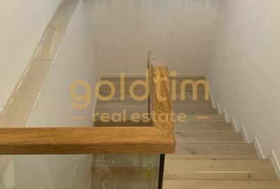 DUPLEX/ZONA REFERINTA/ LOC PARCARE/AVIATORILOR/SUPERB - 54