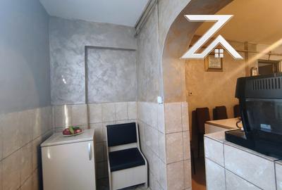 Apartament cu 3 camere decomandat, mobilat în 1 Mai - 10