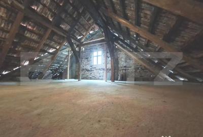 Casă cu 4 camere cu Canalizare în Central - 14