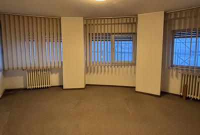 Apartament cu 3 camere decomandat în Unirii - 2