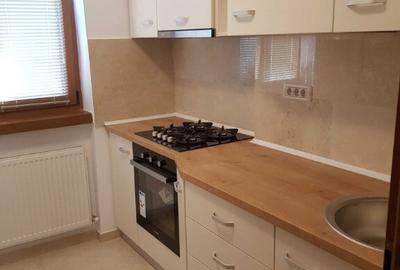 Prorprietar inchiriez apartament 3 camere ultracentral - 5
