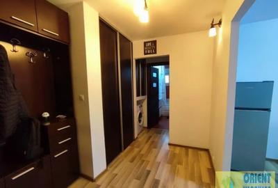 Apartament cu 2 camere decomandat, mobilat în Poarta 6 - 7