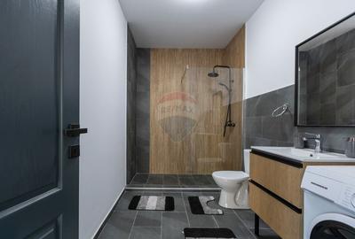 Casa / Vila de vanzare in zona centrala TARGU OCNA - 16