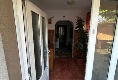 Casă cu 4 camere cu Teren 420 Mp în Brătianu - 1