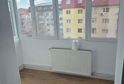 Apartament cu 3 camere decomandat în Nicolina - 8