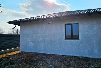 Casă cu 3 camere cu Teren 615 Mp în Exterior Est - 2