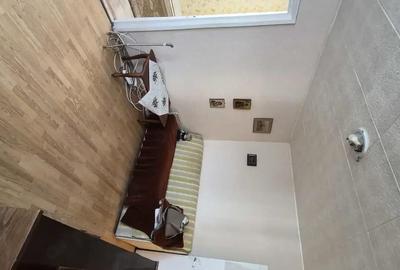 Apartament cu 3 camere semidecomandat în Central - 9