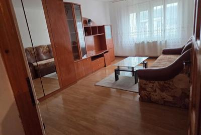 Inchiriez apartament 2 camere decomandat - 3