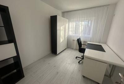 Apartament cu 3 camere decomandat în Tineretului - 3