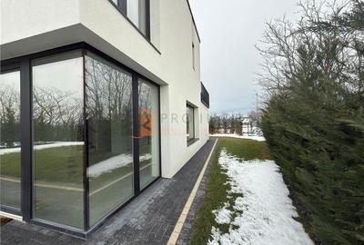 Casă individuală cu 4 camere cu Canalizare în Mărăcineni - 2