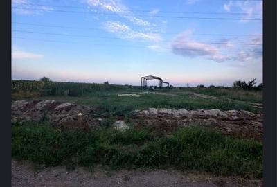 Vand teren intravilan 2000 mp, deschidere DJ602, constructie inceputa - 1