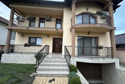 Casă cu 4 camere în Central - 2