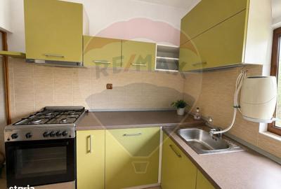Casă cu 4 camere în Runcu - 2
