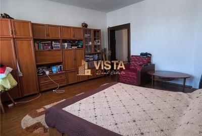 Casă cu 4 camere decomandat cu Teren 2300 Mp în Central - 11