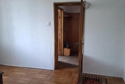 Apartament cu 2 camere semidecomandat în Drăgășani - 1