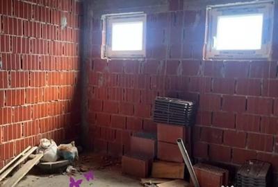 Casă cu 5 camere cu Teren 500 Mp în Oșorhei - 17