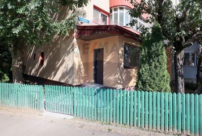 Apartament cu 3 camere decomandat, mobilat în Județean - 3