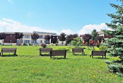 Ghimbav, intrare dinspre Brasov, apartament 3 camere mobilat, 135000 euro - 2