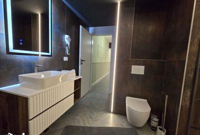 Apartament cu 3 camere în Central - 2