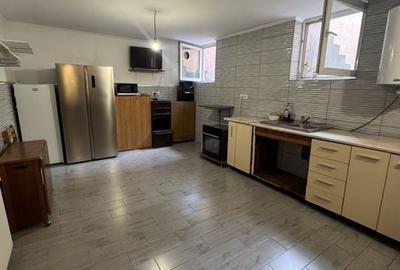 Casa Curte Proprie- Gara de Nord/ Victoriei - 5