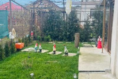Casă cu 5 camere cu Canalizare în Km 5 - 5