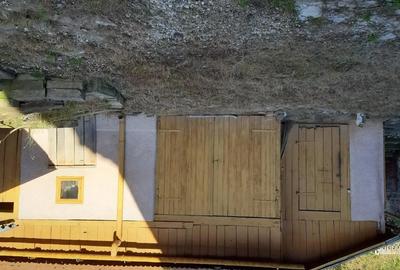 Casă cu 4 camere în Central - 1