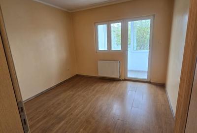 Apartament cu 3 camere decomandat în Central - 4