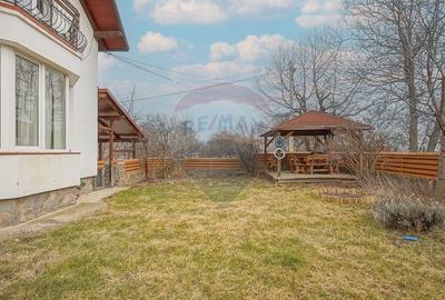 Casă cu 5 camere cu Teren 530 Mp în Central - 45